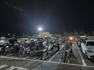 １日目　乗船待ちライダー